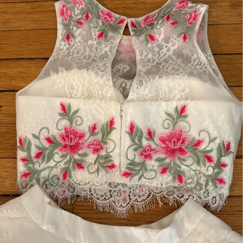 Floral Embroidered formal White and Pink 2 piece dress - Picture 2 of 5